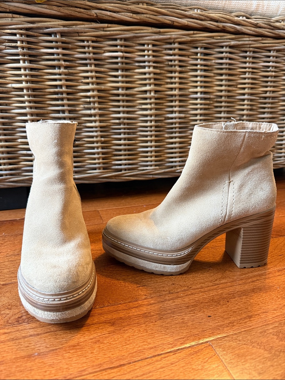Steve Madden Beige Suede Platform Ankle Boots